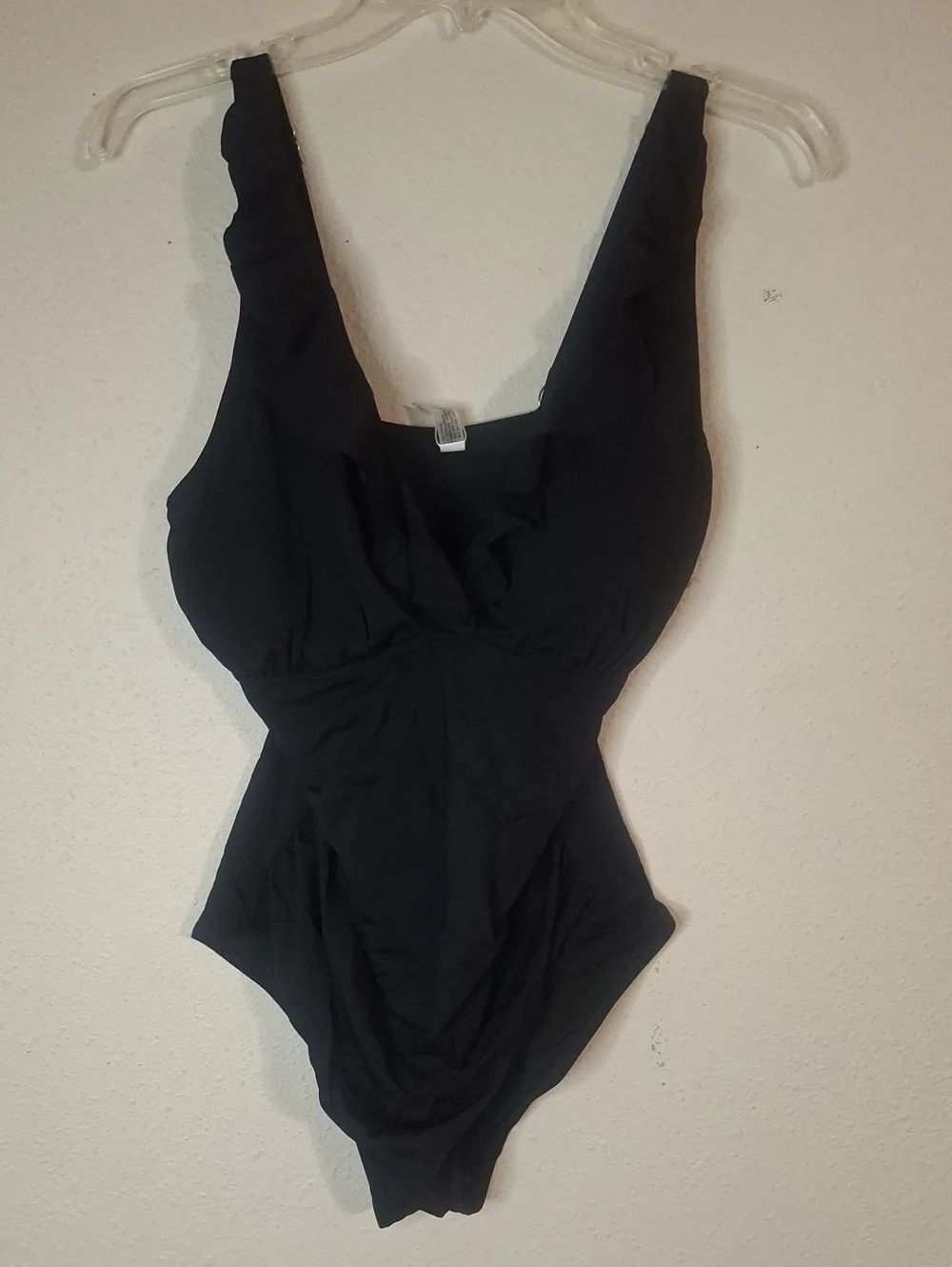 HolipickโBlack One-Piece Swimsuit with Ruffle Detail Size XL NWT